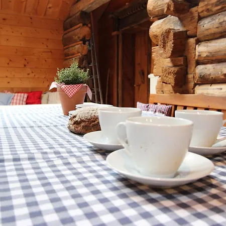 In Near Paradise, Cleaning Included Holiday home